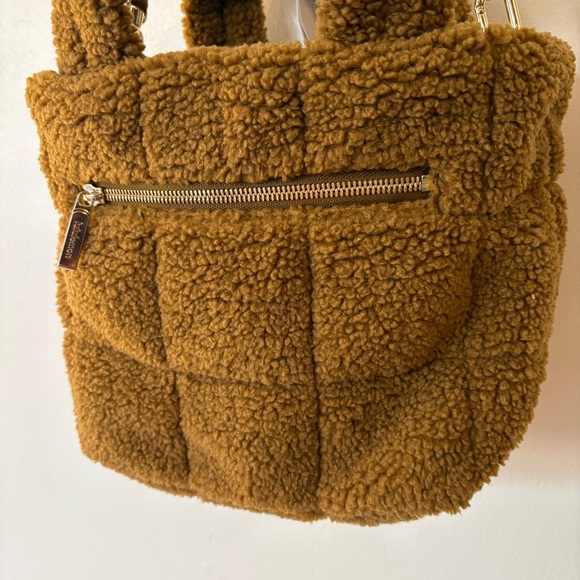 Lululemon Quilted Grid Crossbody Bag 5L – Fleece – Burnt Caramel (Brown) – NWT - Picture 10 of 14